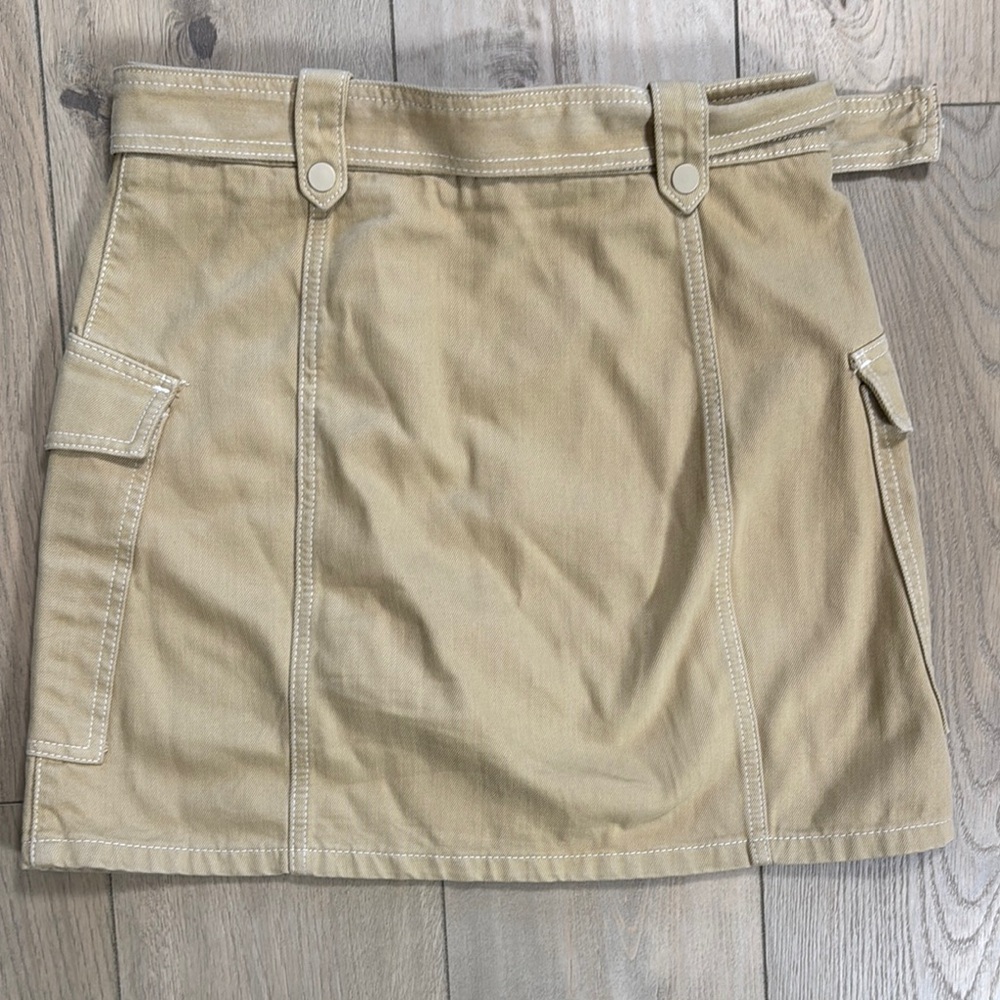 Tan Skirt with Pockets - Picture 8 of 10